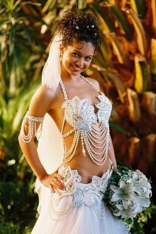 Эротичное свадебное платье